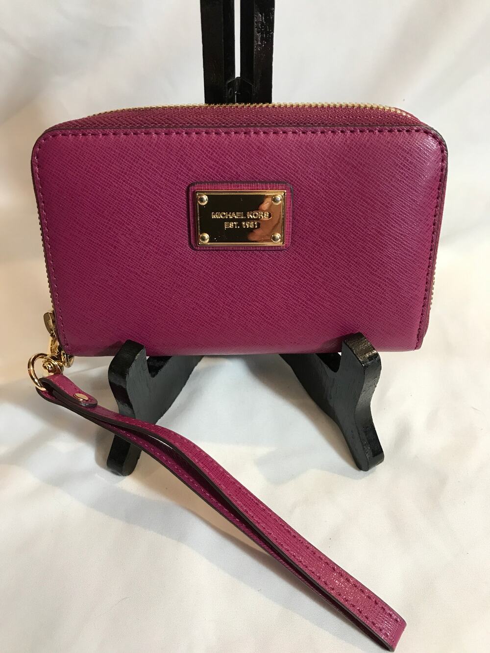 Michael Kors Magenta Wristlet Wallet EUC